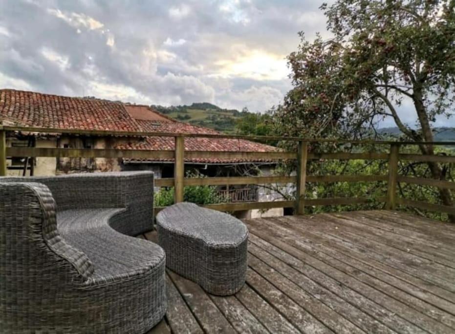 Villa La Casina Roja - Santolaya De Cabranes Arboleya Esterno foto