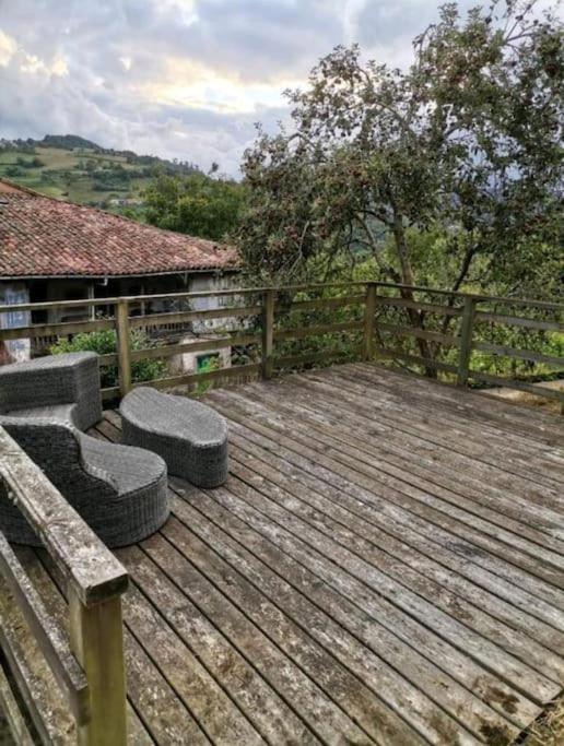 Villa La Casina Roja - Santolaya De Cabranes Arboleya Esterno foto